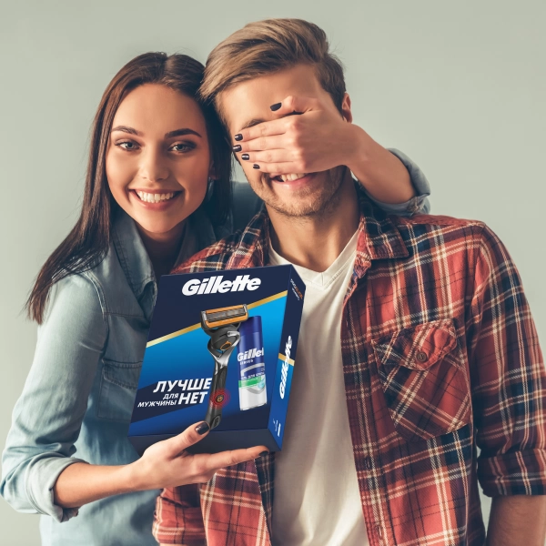 Подарочный набор Gillette Fusion ProGl Flexball с 1 сменной кассетой  и гелем для бритья Алоэ 200мл