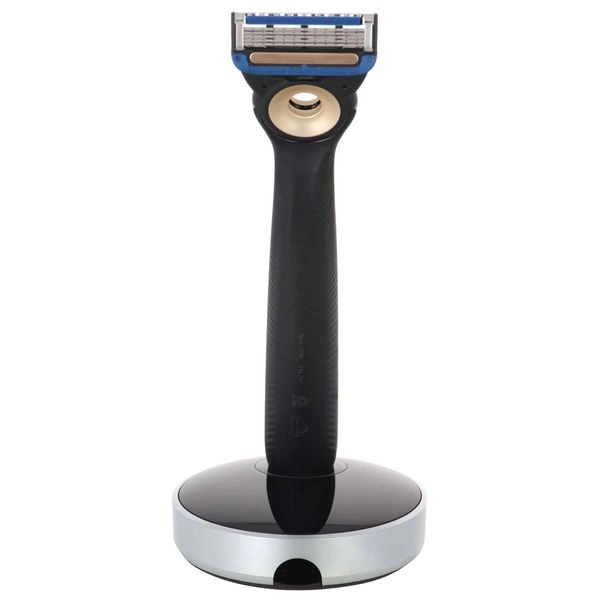 Бритвенный станок Gillette Labs Heated Razor с 2 сменными кассетами