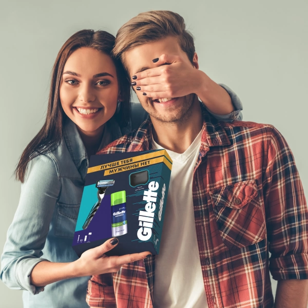 Подарочный набор Gillette Mach3 Turbo с гелем для бритья Gillette Sensetive