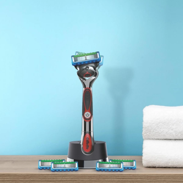 Подарочный набор Gillette Proglide Power с эксклюзивной подставкой для бритвы