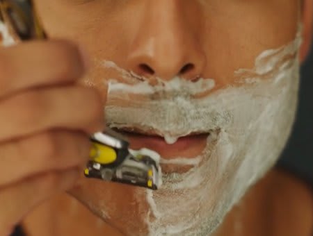 Как правильно бриться станком: чем бриться мужчине, чтобы не было  раздражения